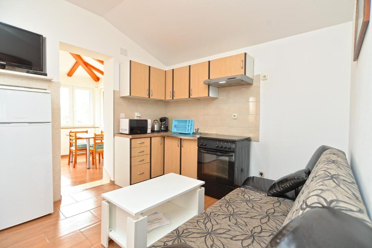Safija 1985 Apartman *