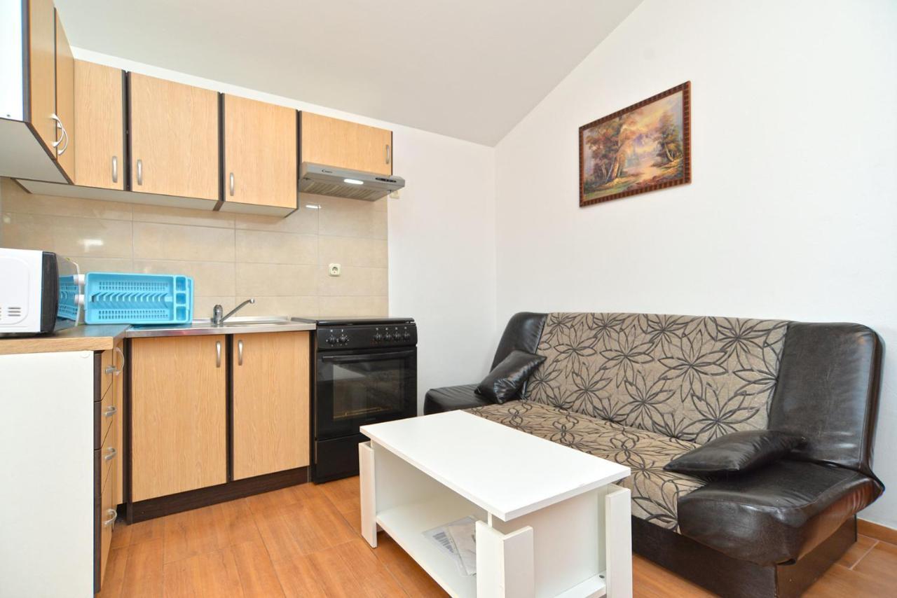 Safija 1985 Apartman *